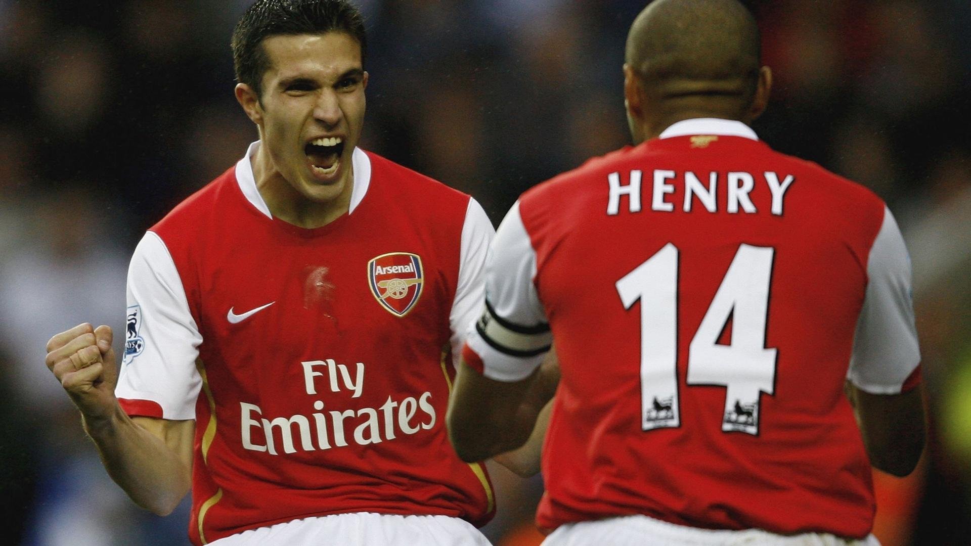 莱万多夫斯基迎来五赛季高光表现，TES球迷沸腾！-半岛体育平台